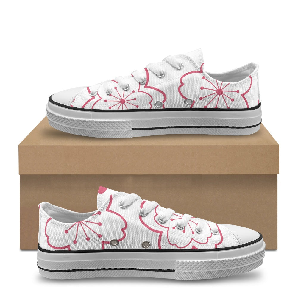 Low-top canvas shoes