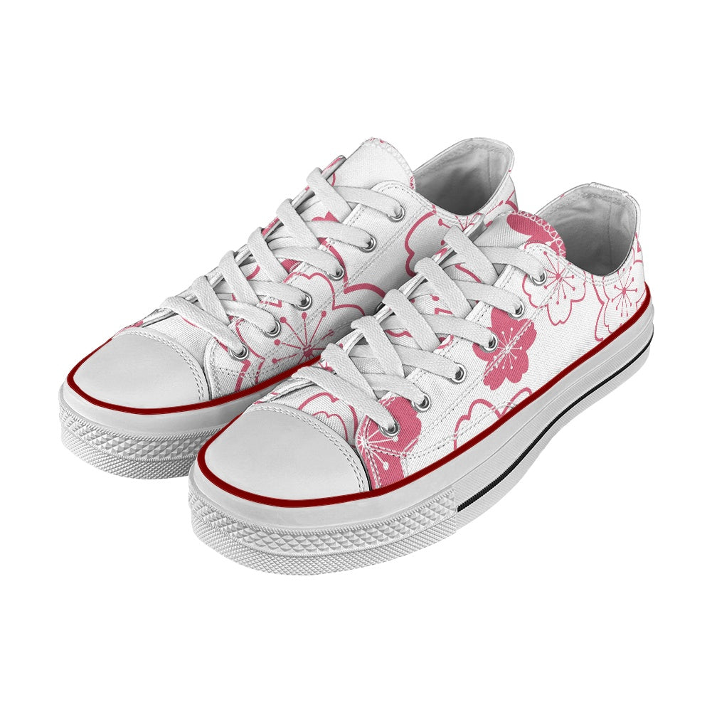 Low-top canvas shoes