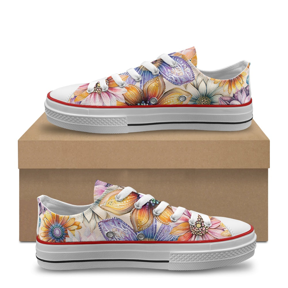 Low-top canvas shoes